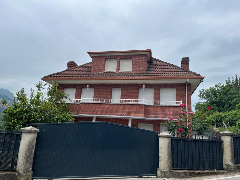 Casamentera Villa Mentera Barruelo Exterior photo